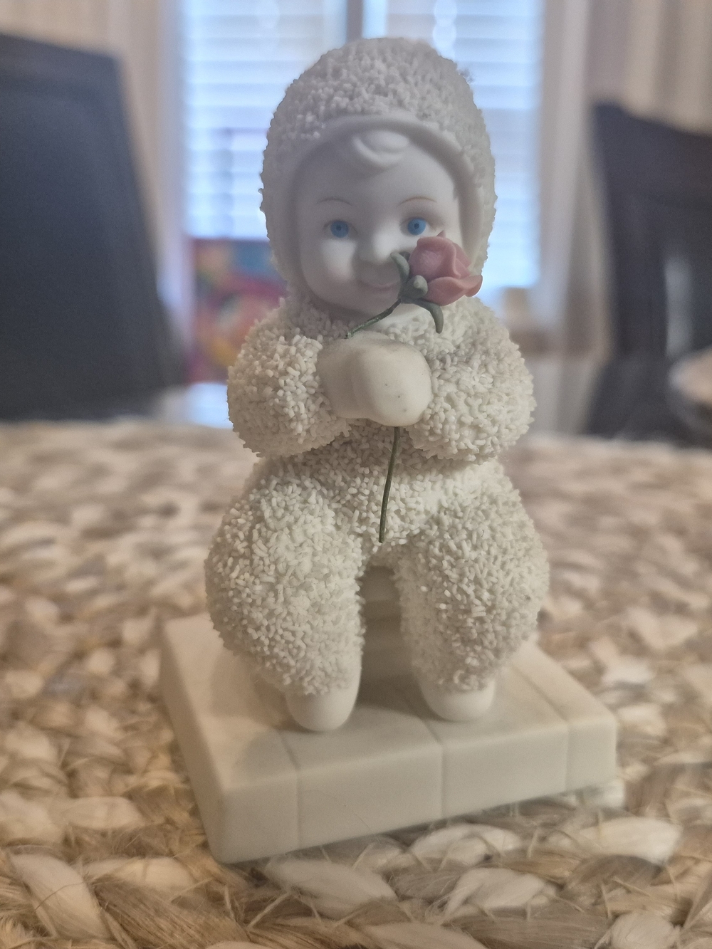 Department 56 White Porcelain 'Love Grows' Figurine Base